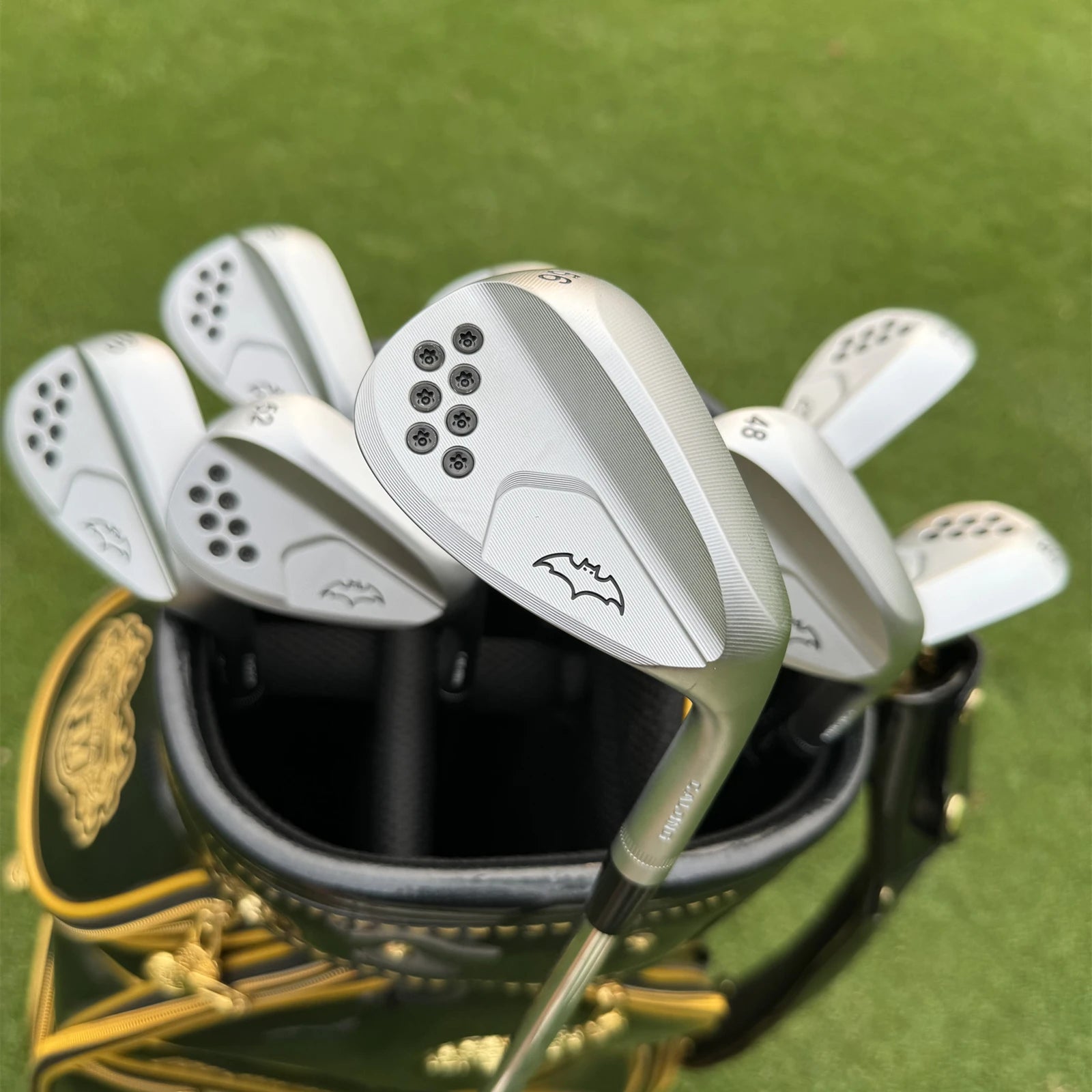 Super Bat Golf Wedges Forged 48 50 52 54 56 58 60 62 Degree With S200 Steel Shaft Full CNC Milled Face Sand Wedge RH Golf Clubs